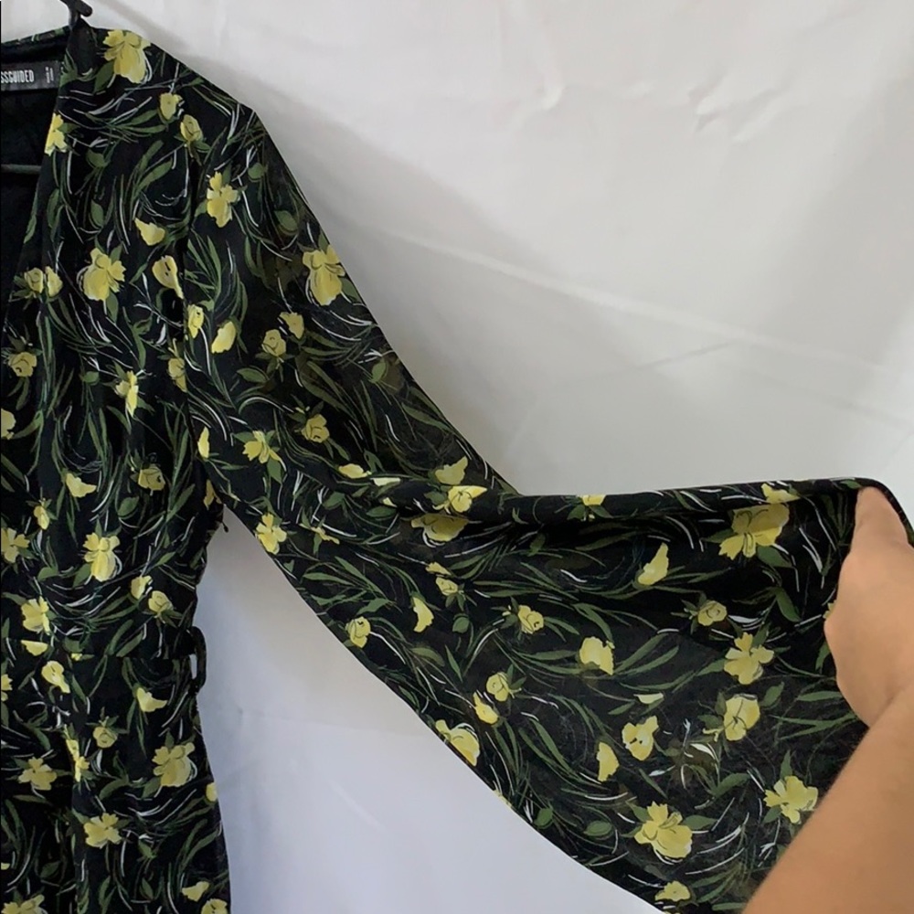 Yellow romper - Picture 3 of 3